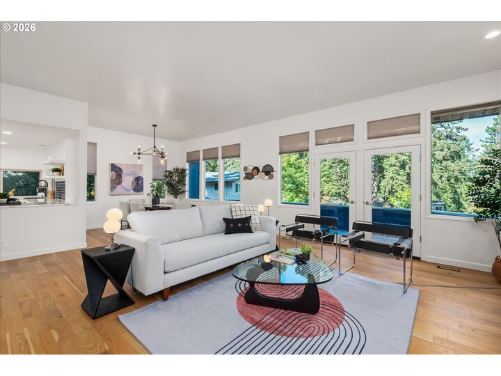 Property Photo:  1980 Kimberly Dr  OR 97405 
