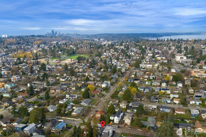 Property Photo: 4405 S Holly Street WA 98118