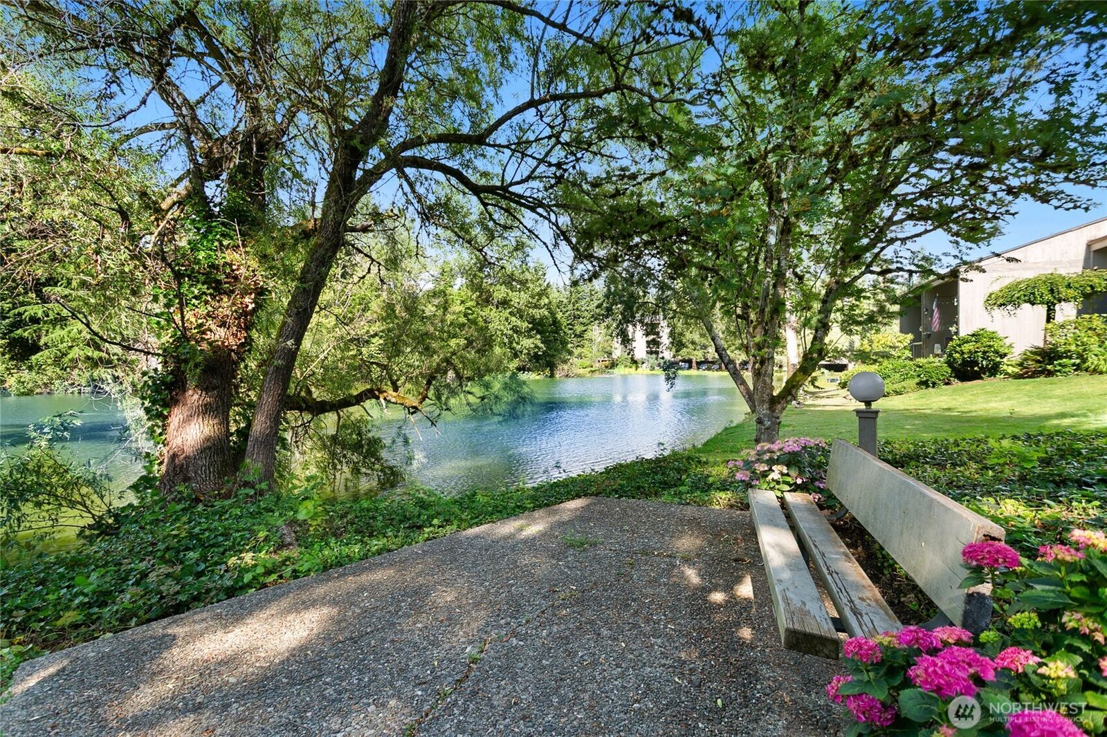 Property Photo:  13832 NE 66th Street 605  WA 98052 