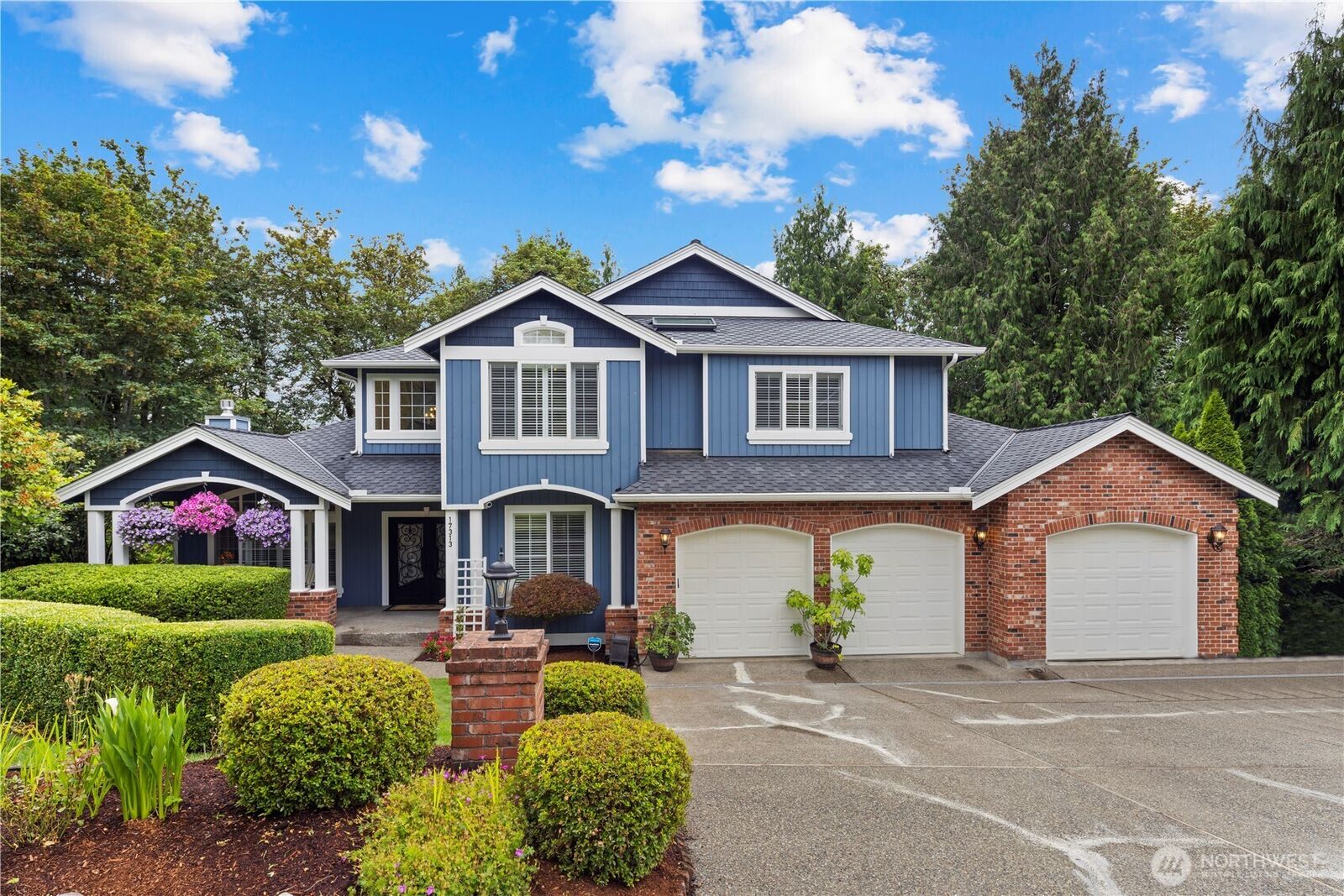 Property Photo:  17313  187th Place SE  WA 98058 