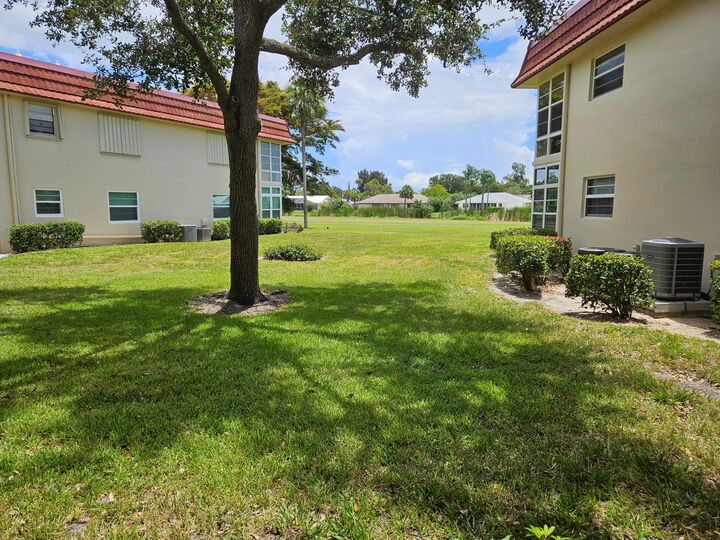 Property Photo:  31 Pine Arbor Lane  FL 32962 