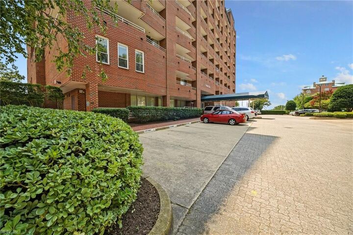 Property Photo: 215 Brooke Ave 311 VA 23510