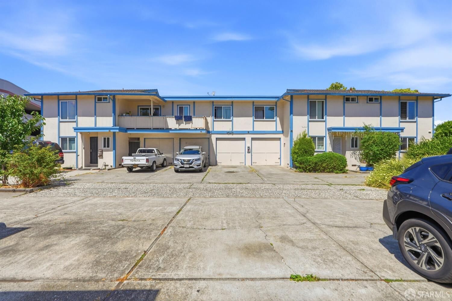 Property Photo:  2108 Aldengate Way  CA 94545 