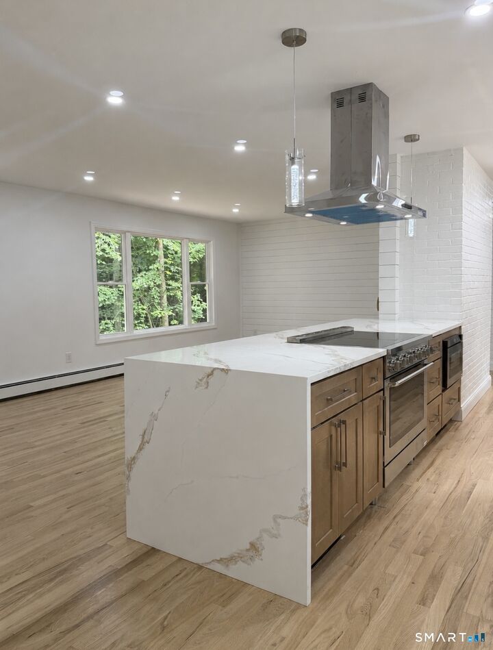 Property Photo:  106 Glenwood Road  CT 06413 