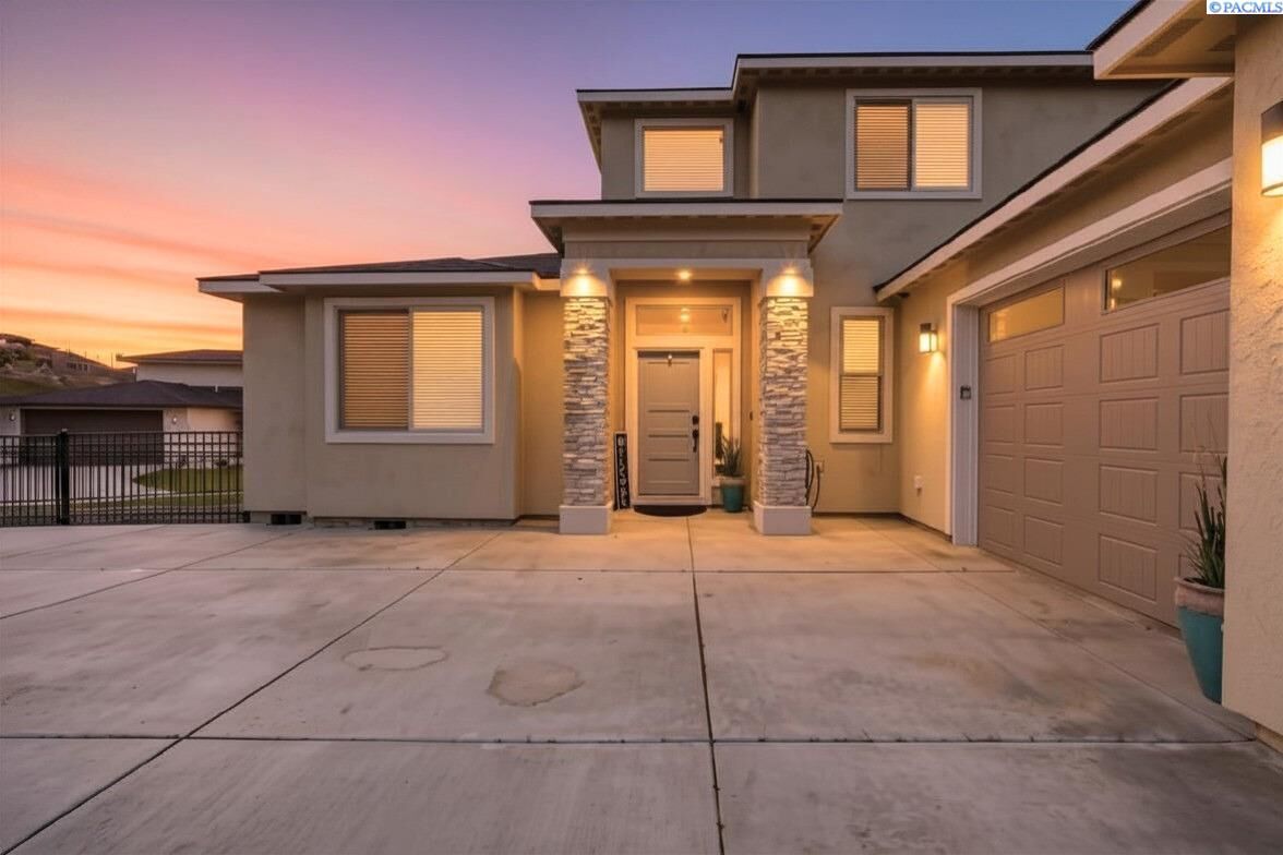 Property Photo: 6557 Argos St. WA 99353