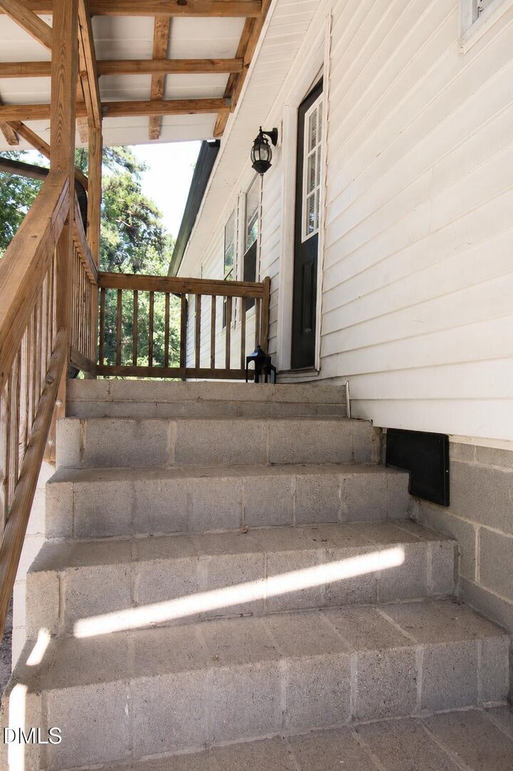 Property Photo: 429 S Cross Street NC 27596