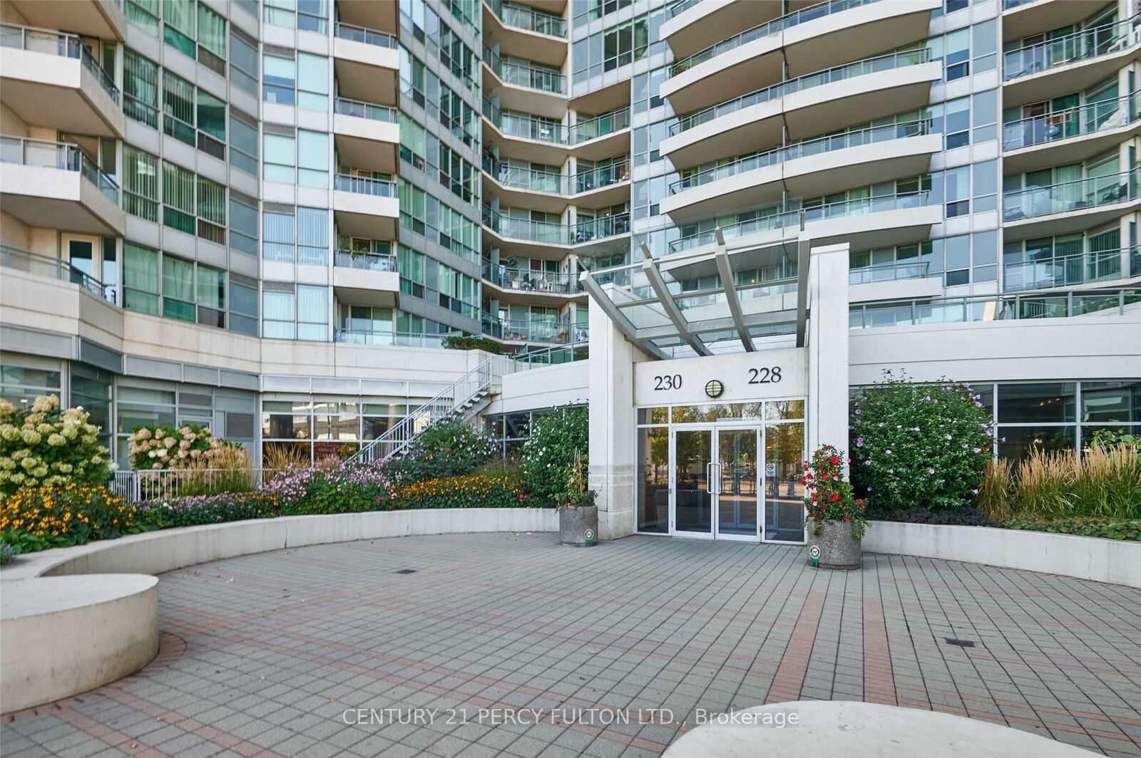 Photo de la propriété:  230 Queens Quay W 1016  ON M5J 1B5 