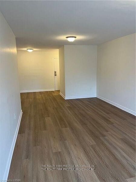 Property Photo:  583 Mornington Avenue 211  ON N5Y 3E9 