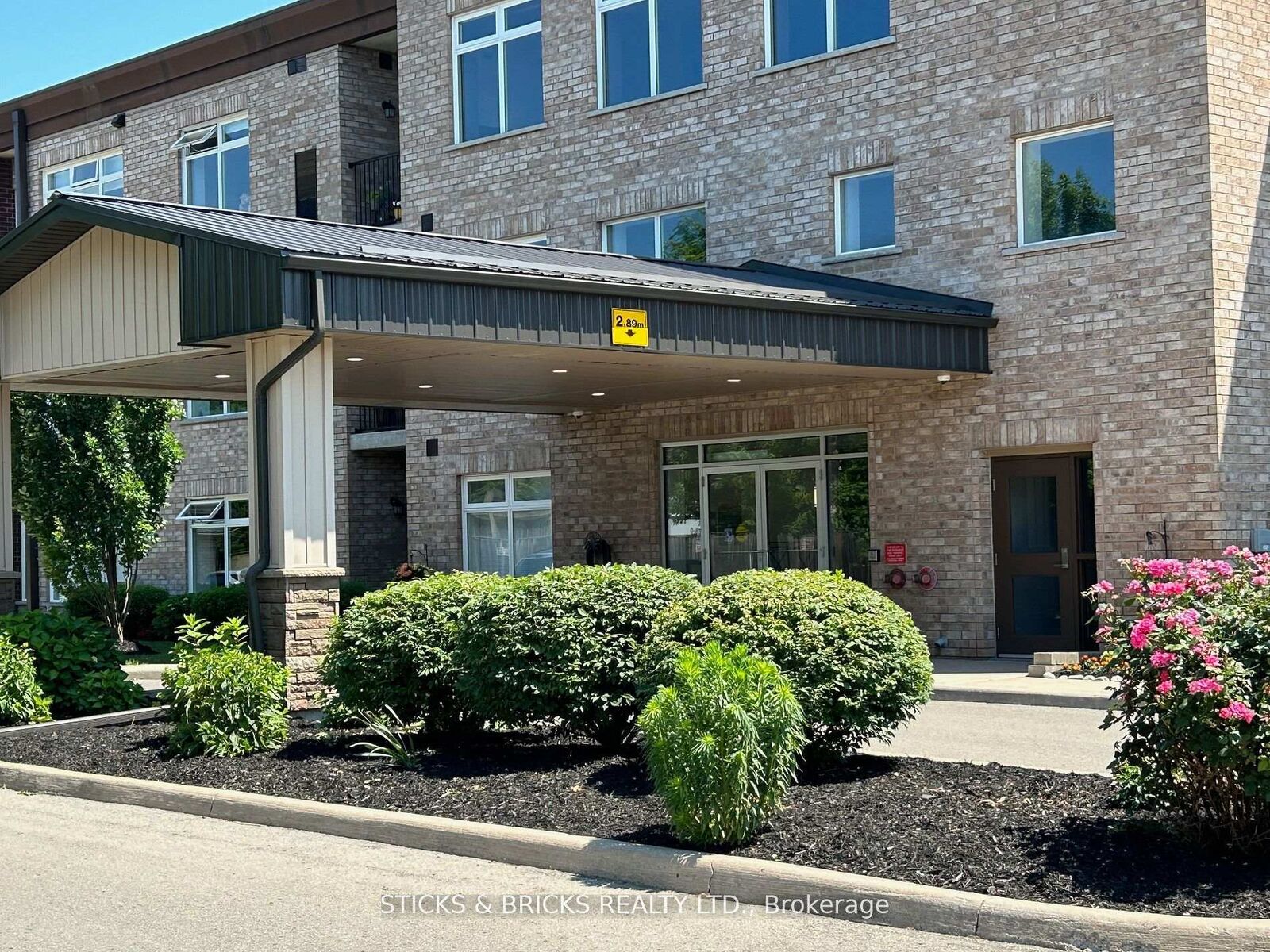 Property Photo: 4644 Pettit Avenue 111 ON L2E 0B4