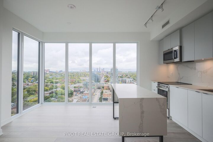 Property Photo: 285 Dufferin Street 1508 ON M6K 0J2
