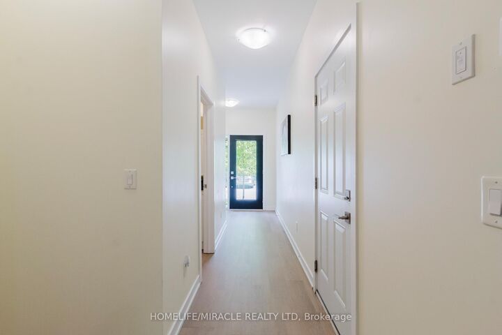 Property Photo: 110 Fergus Avenue Unit 17 ON N2A 2H2