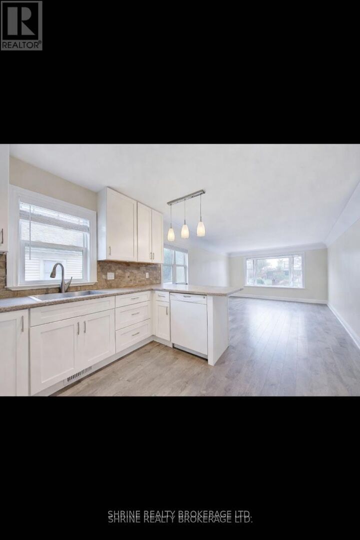 Property Photo: 259 Sanders Street W ON N5Z 2T1