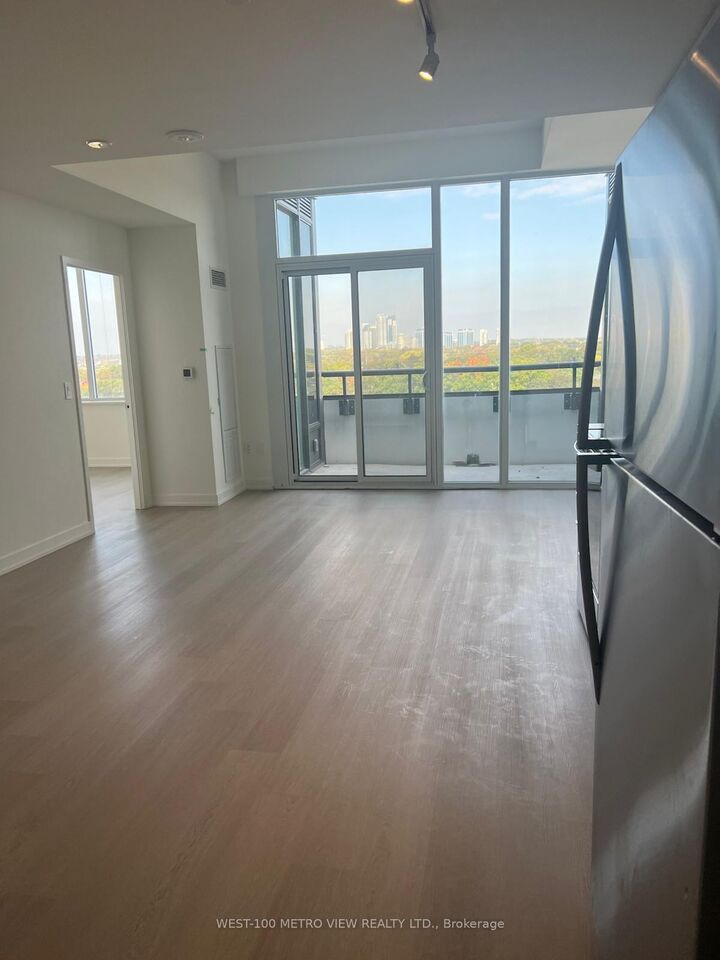 Property Photo: 859 The Queensway N/A 814 ON M8Z 1N8