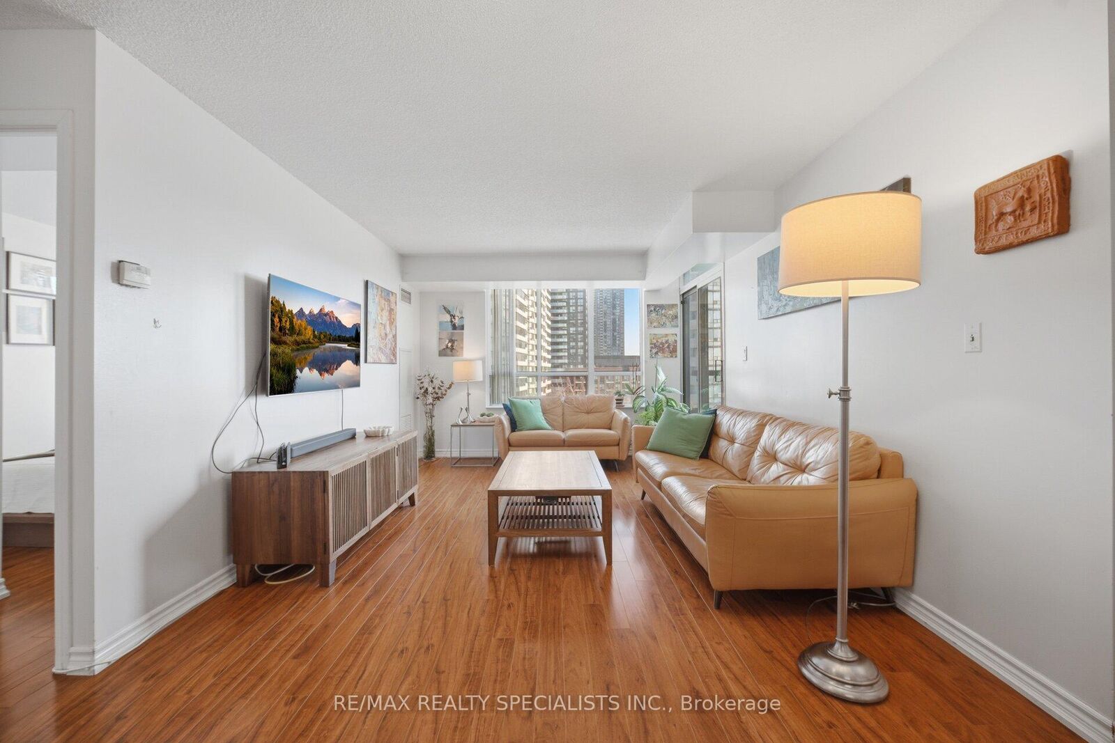 Property Photo: 335 Rathburn Road W 707 ON L5B 0C8