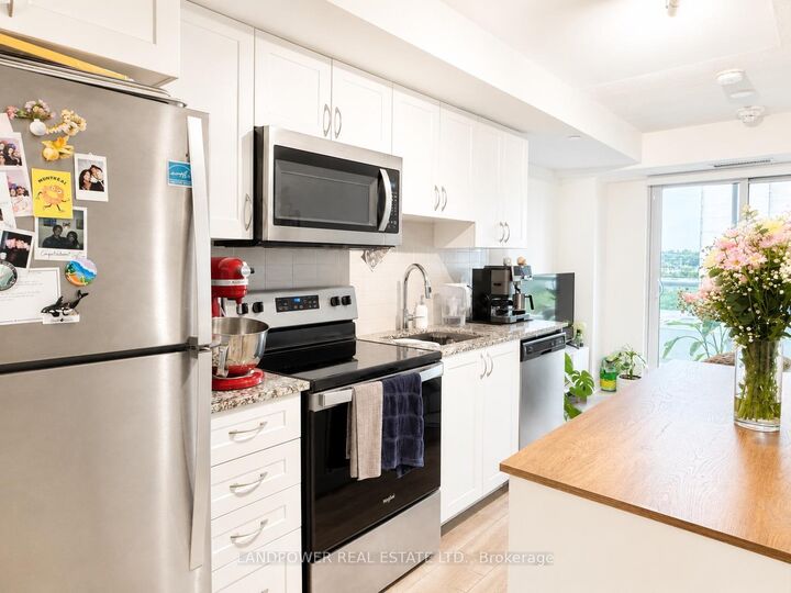 Property Photo: 10 Wilby Crescent 517 ON M9N 0B6