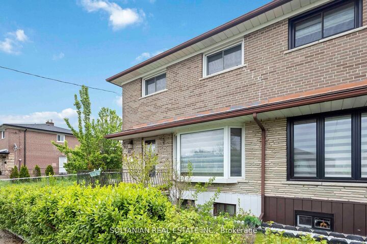 Property Photo: 102 Elnathan Crescent ON M9L 2G1