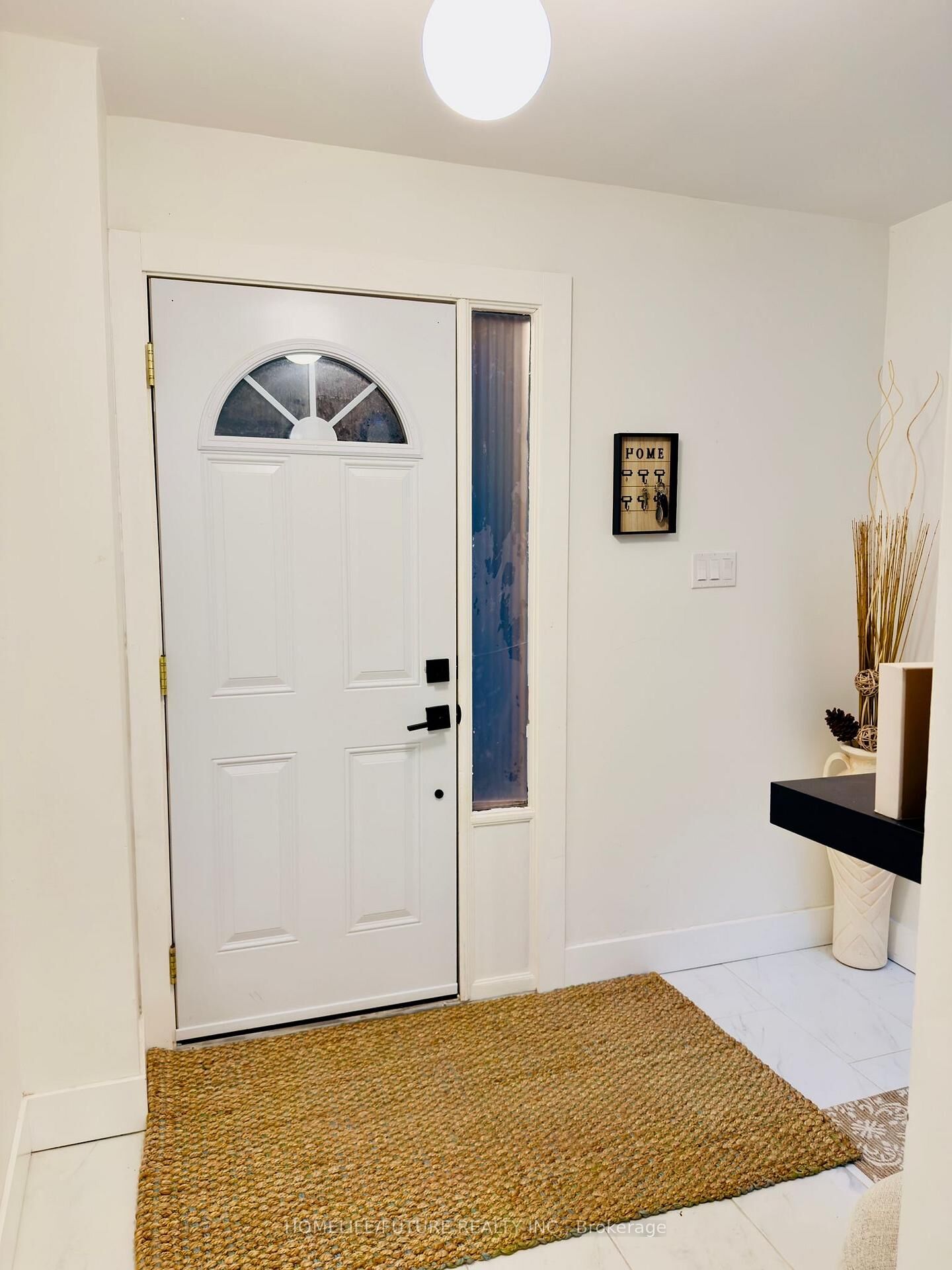 Property Photo: 51 Paulander Drive 51 ON N2M 5E5