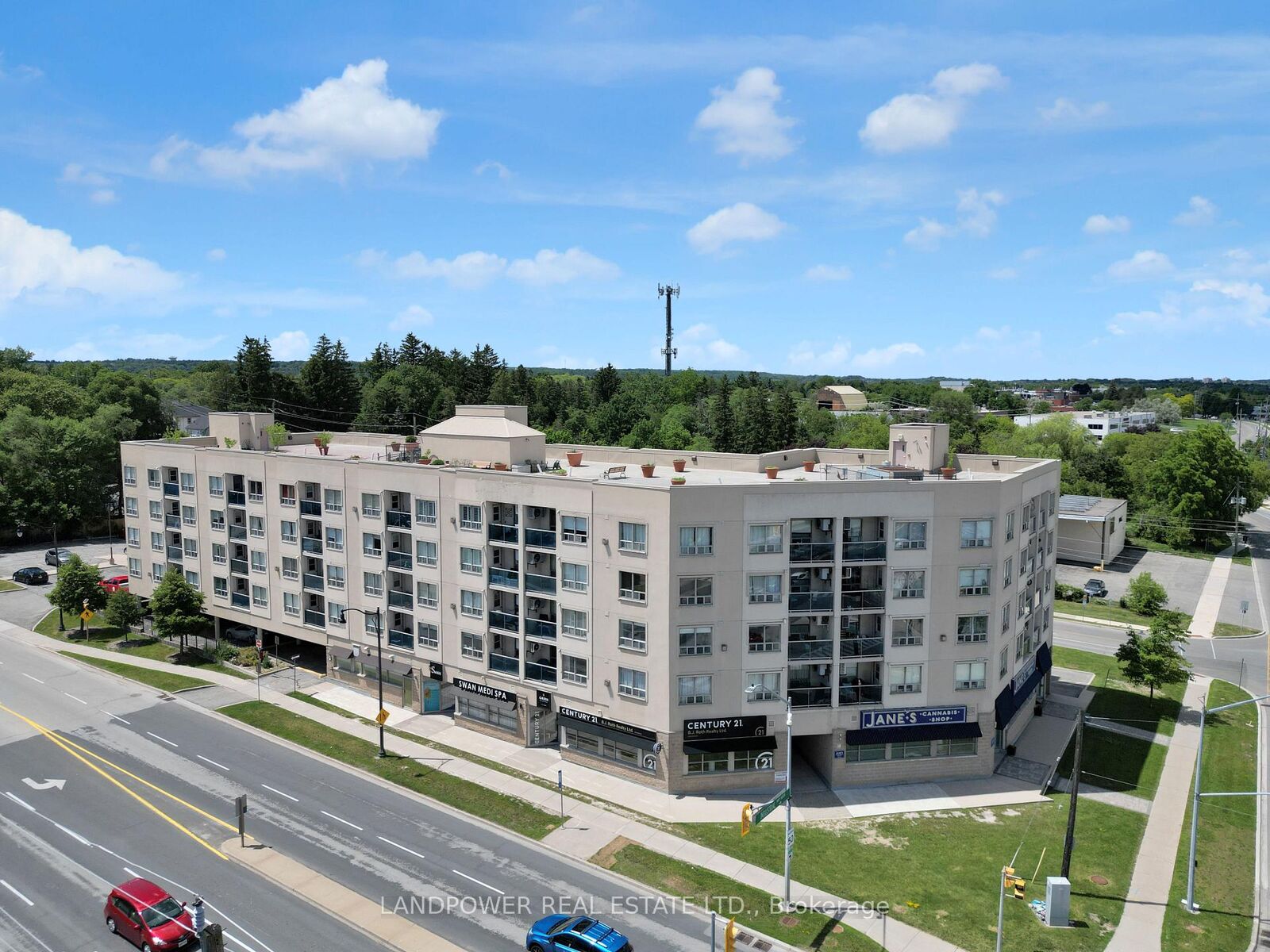 Property Photo: 160 Wellington Street E 301 ON L4G 1J3