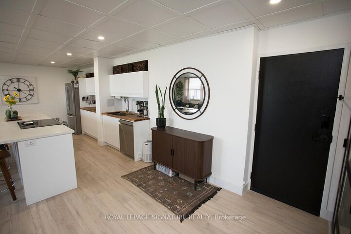 Property Photo: 2645 Kipling Avenue 1705 ON M9V 3S6