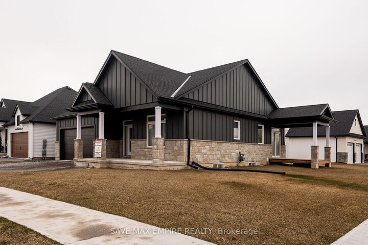 3580 Canfield Crescent — photo 1