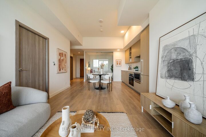 Property Photo: 25 McMahon Drive 503 ON M2K 0J1
