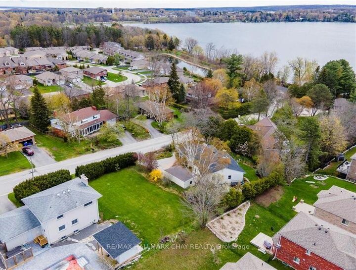 Property Photo:  420 Cornell Drive  ON L4R 4C7 