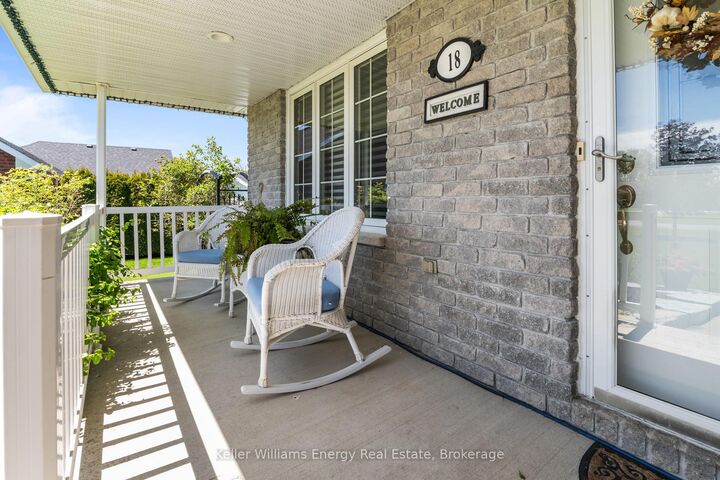 Property Photo:  18 Applewood Drive  ON K0L 1L0 