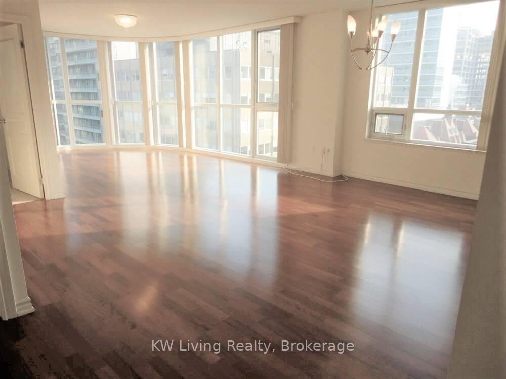Photo de la propriété:  801 Bay Street 1506  ON M5S 1Y9 