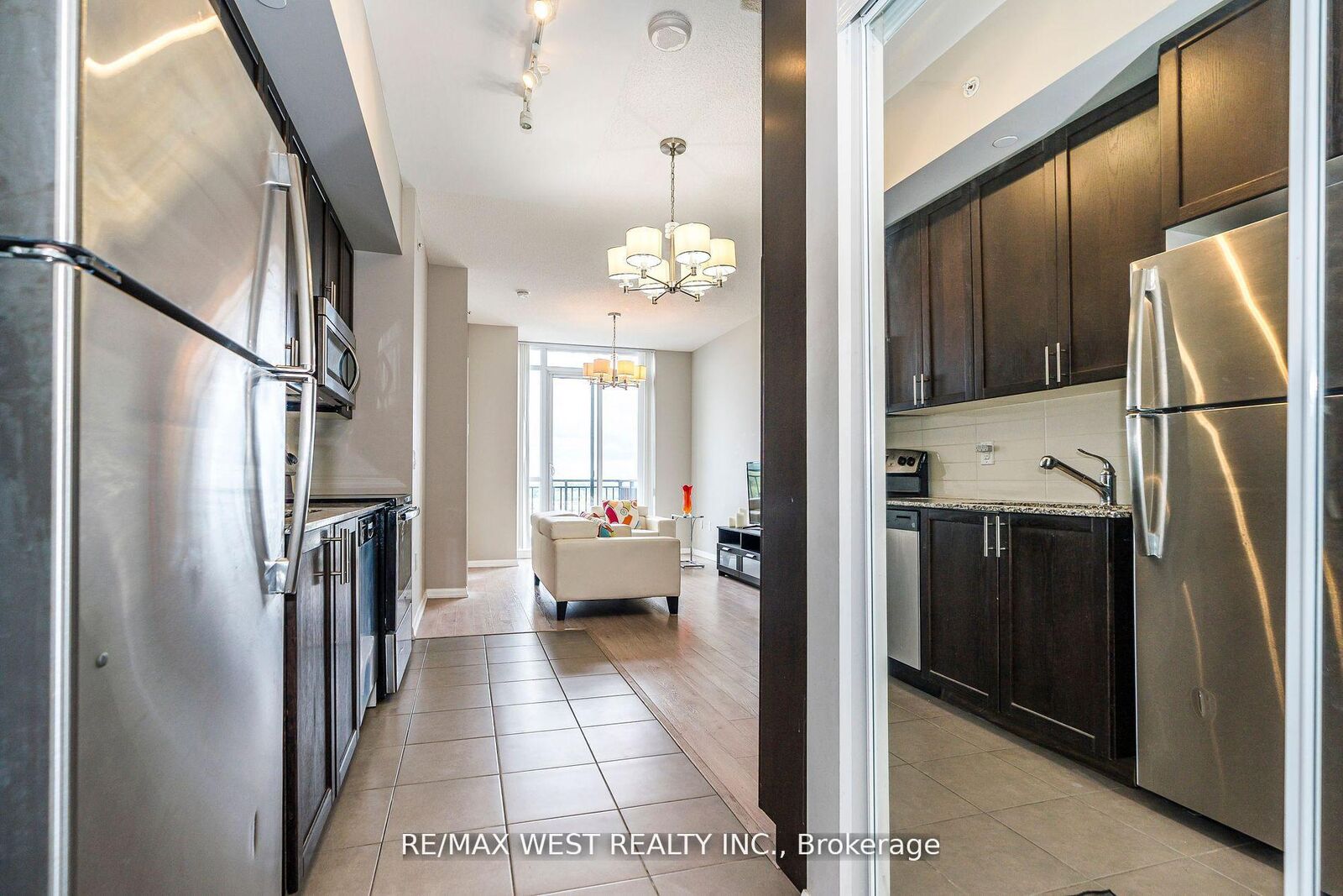 Property Photo: 830 Lawrence Avenue 803 ON M6A 0A2