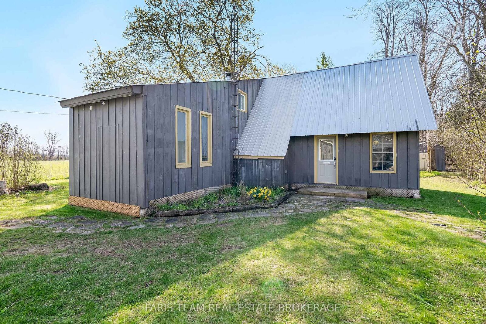 Property Photo: 7237 6/7 Sideroad Nottawasaga N/A ON L0M 1G0