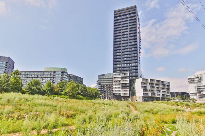 170 Bayview Avenue 820 — photo 1