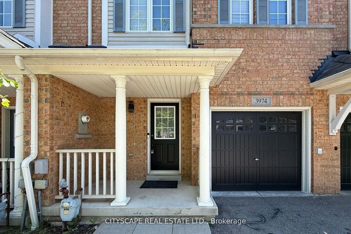 Property Photo: 3974 Stardust Drive ON L5M 8A5