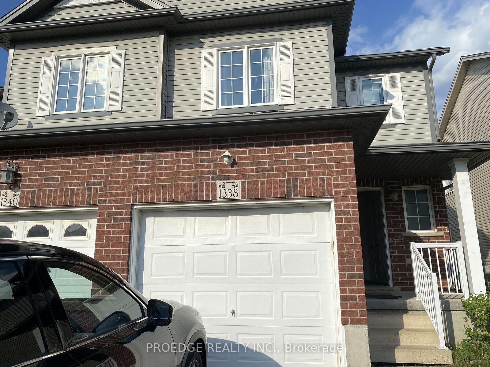 Property Photo: 1338 Countrystone Drive ON N2N 3R9
