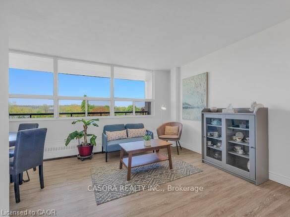 Property Photo:  15 Nicklaus Drive 512  ON L8K 5L5 