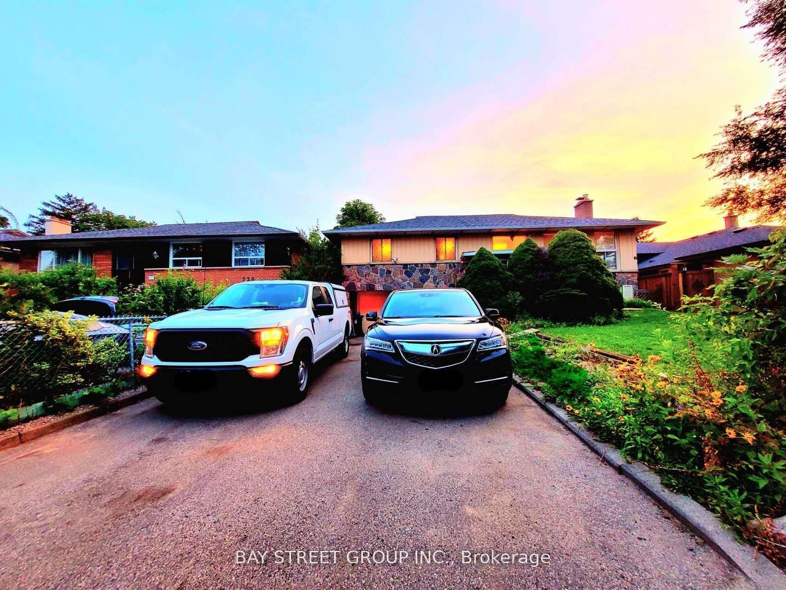 Property Photo: 238 The West Mall N/A ON M9C 1C5