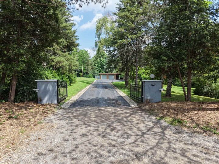 560 Crane Court — photo 1