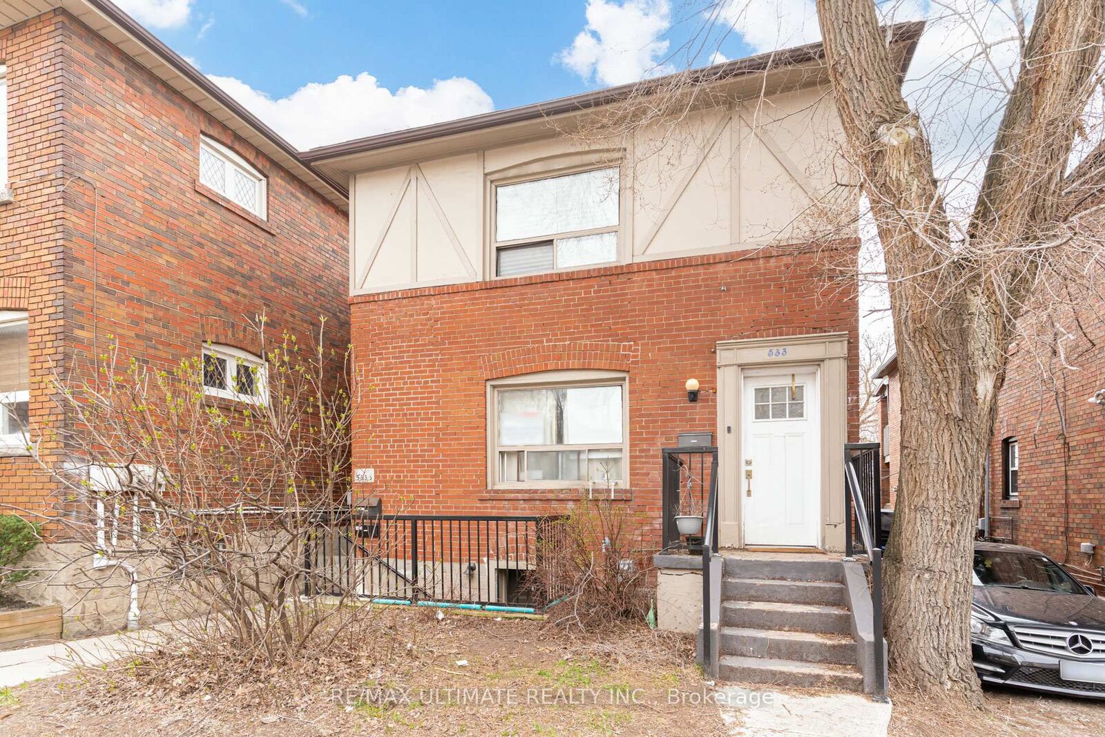 Property Photo: 533 Kingston Road ON M4L 1V5