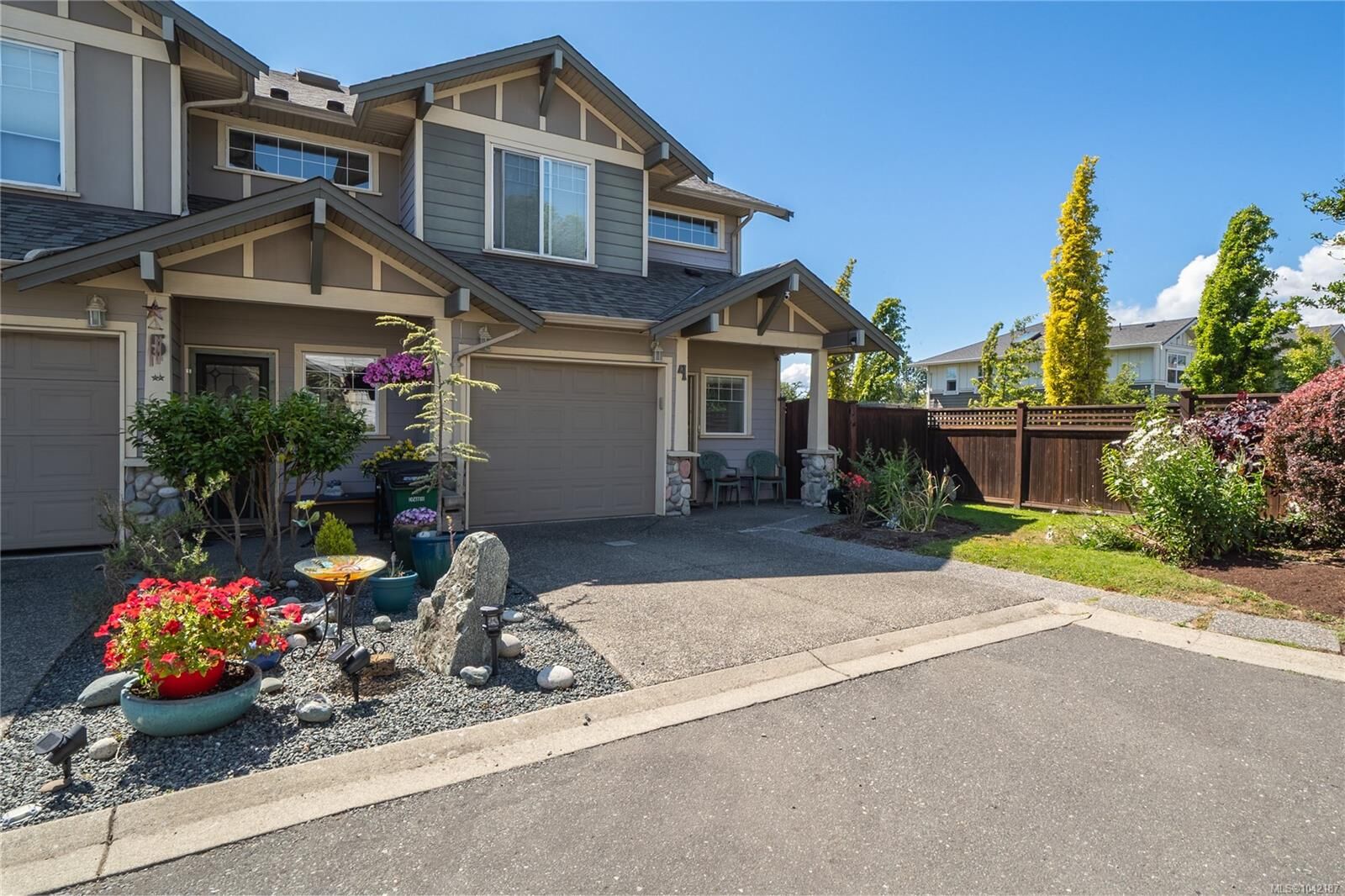 Property Photo: 3338 Whittier Ave #4 BC V8Z 3P9