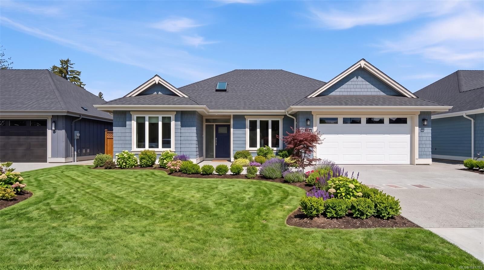 Property Photo: 416 Hummingbird Pl BC V9P 1K1