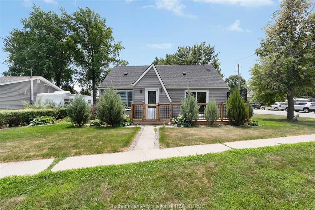 Property Photo: 430 Broadway Street ON N0R 1A0