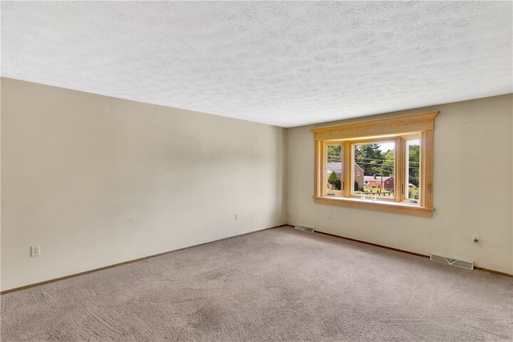 Property Photo: 5817 Monongahela Ave PA 15102