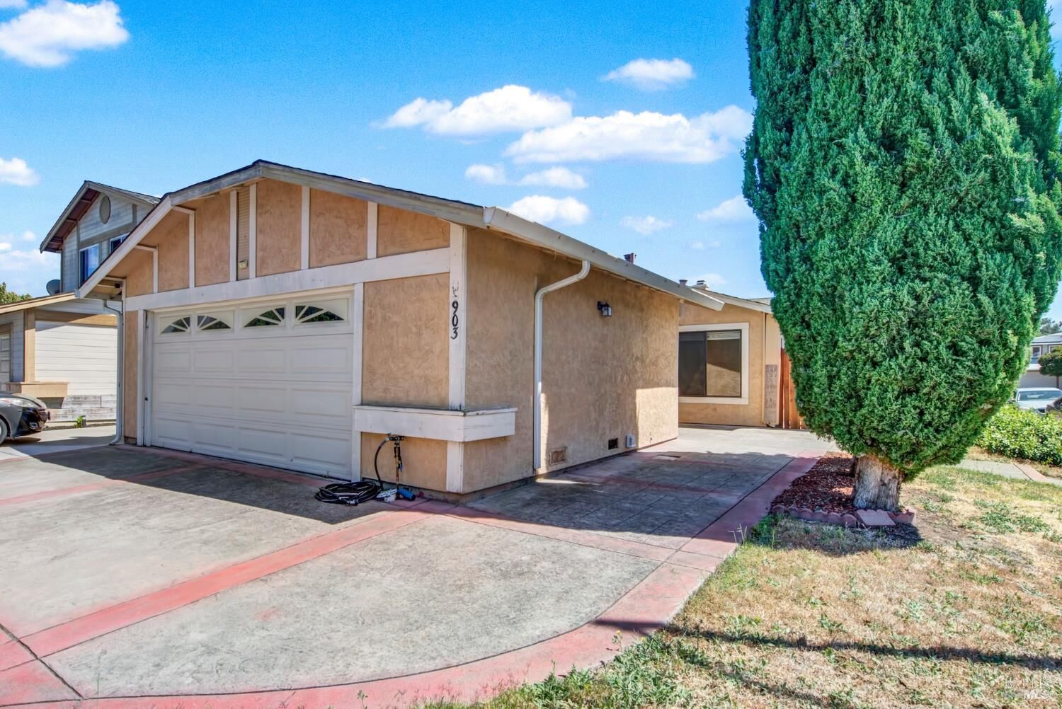Property Photo: 903 Daniel Street CA 94533