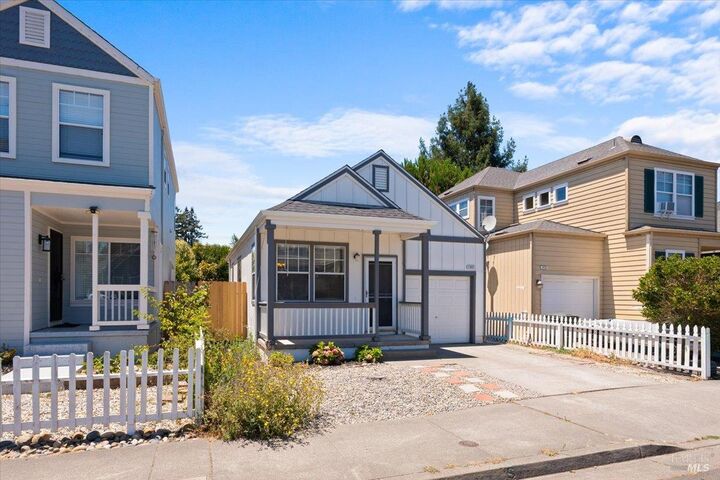 Property Photo: 1447 Tammy Way CA 95401