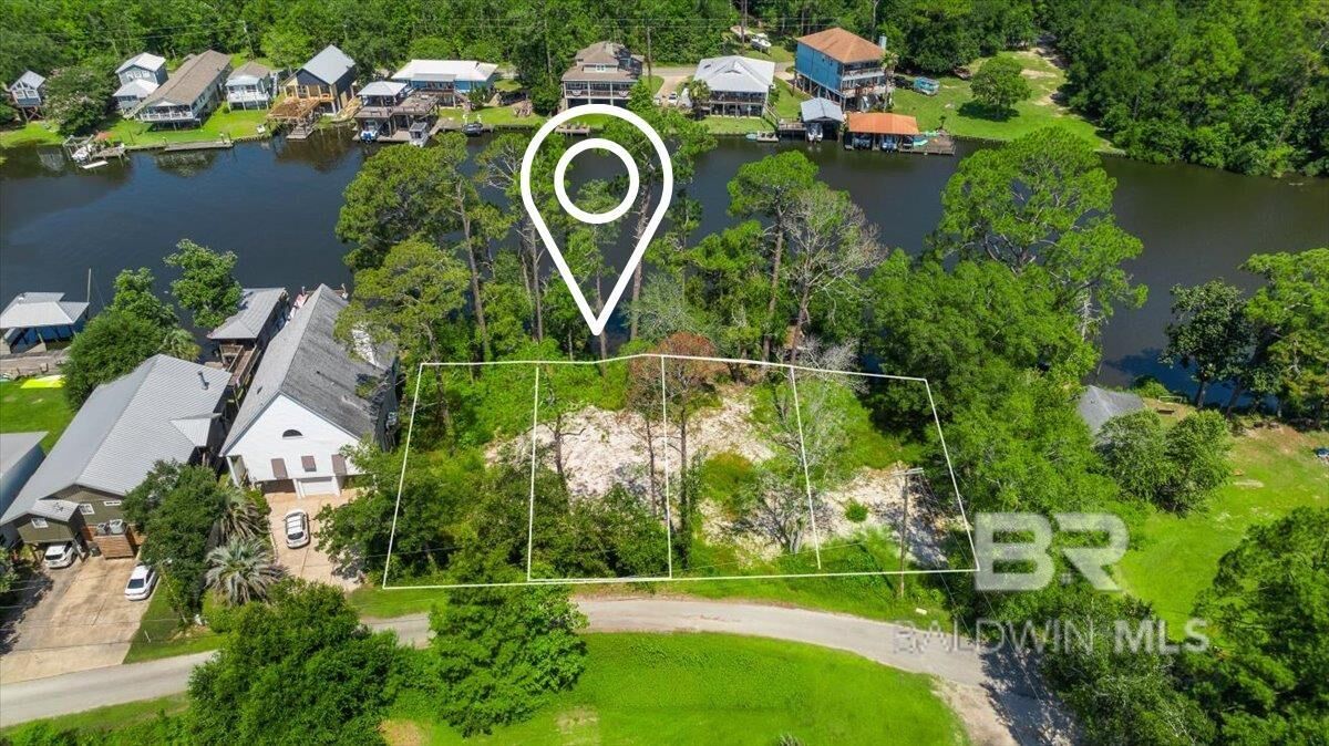 Property Photo: 16071 River Drive AL 36580