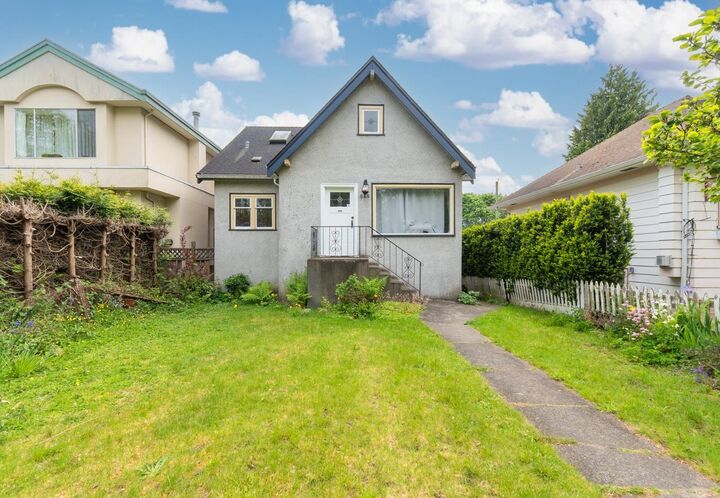 Property Photo:  922 Park Drive  BC V6P 2J4 