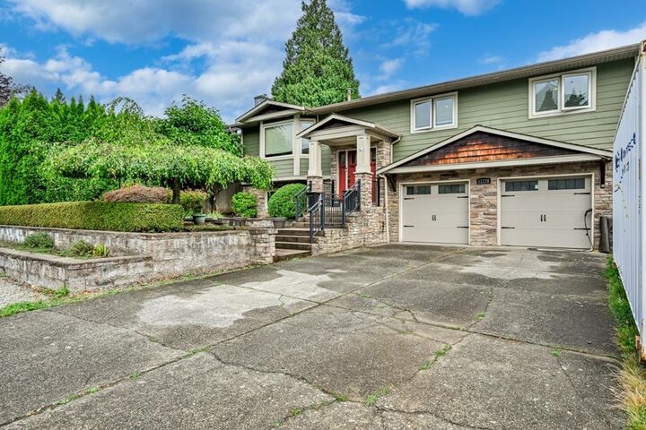 Property Photo: 11779 64B Avenue BC V4E 2E1