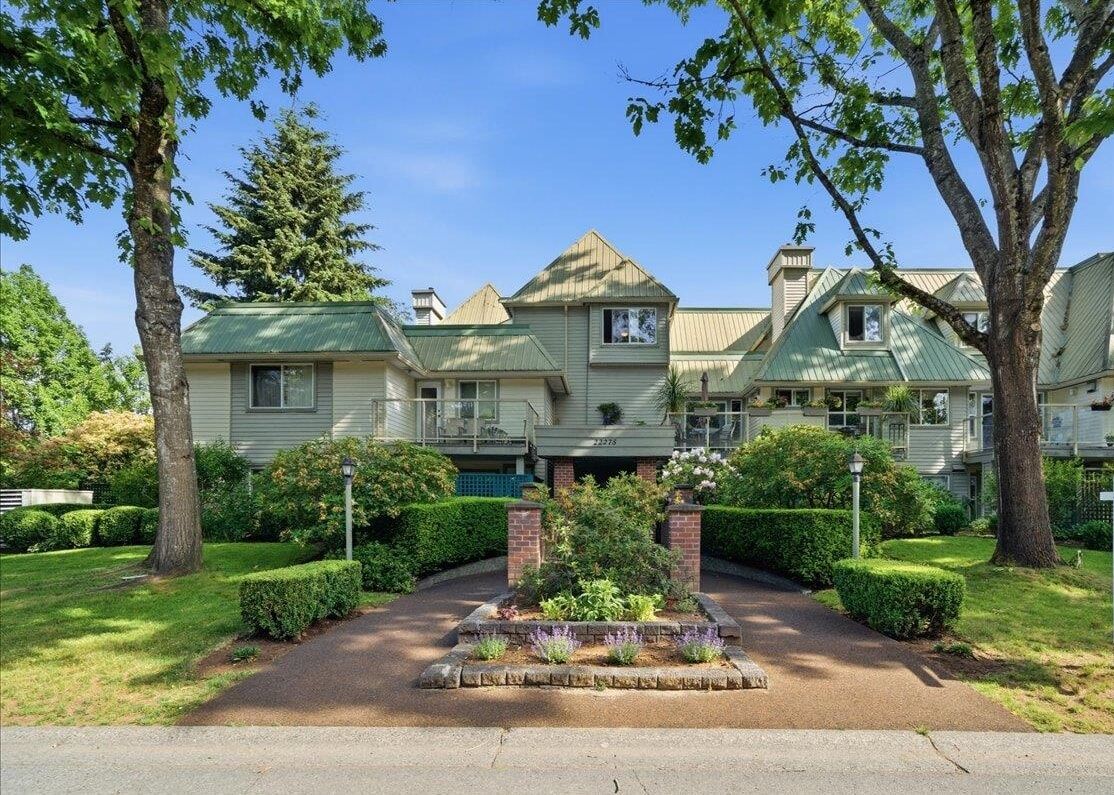 Property Photo: 22275 123 Avenue 203 BC V2X 4E1