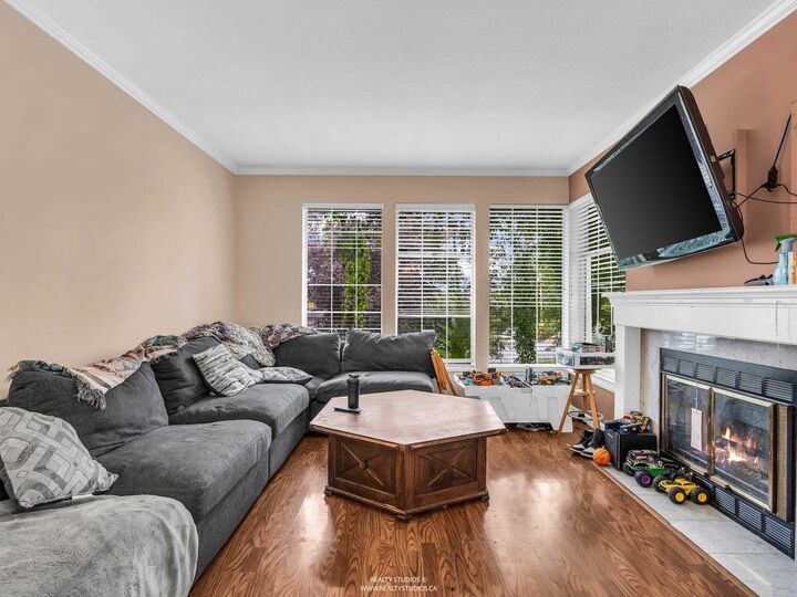 Property Photo:  11638 225 Street  BC V2X 6E4 