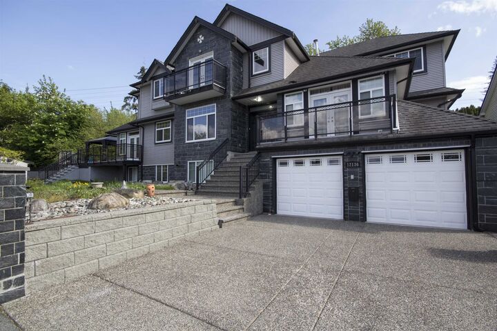 12136 100A Avenue — photo 1