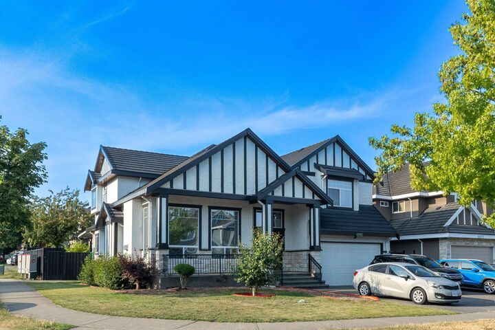 Property Photo: 15167 70A Avenue BC V3S 8A5